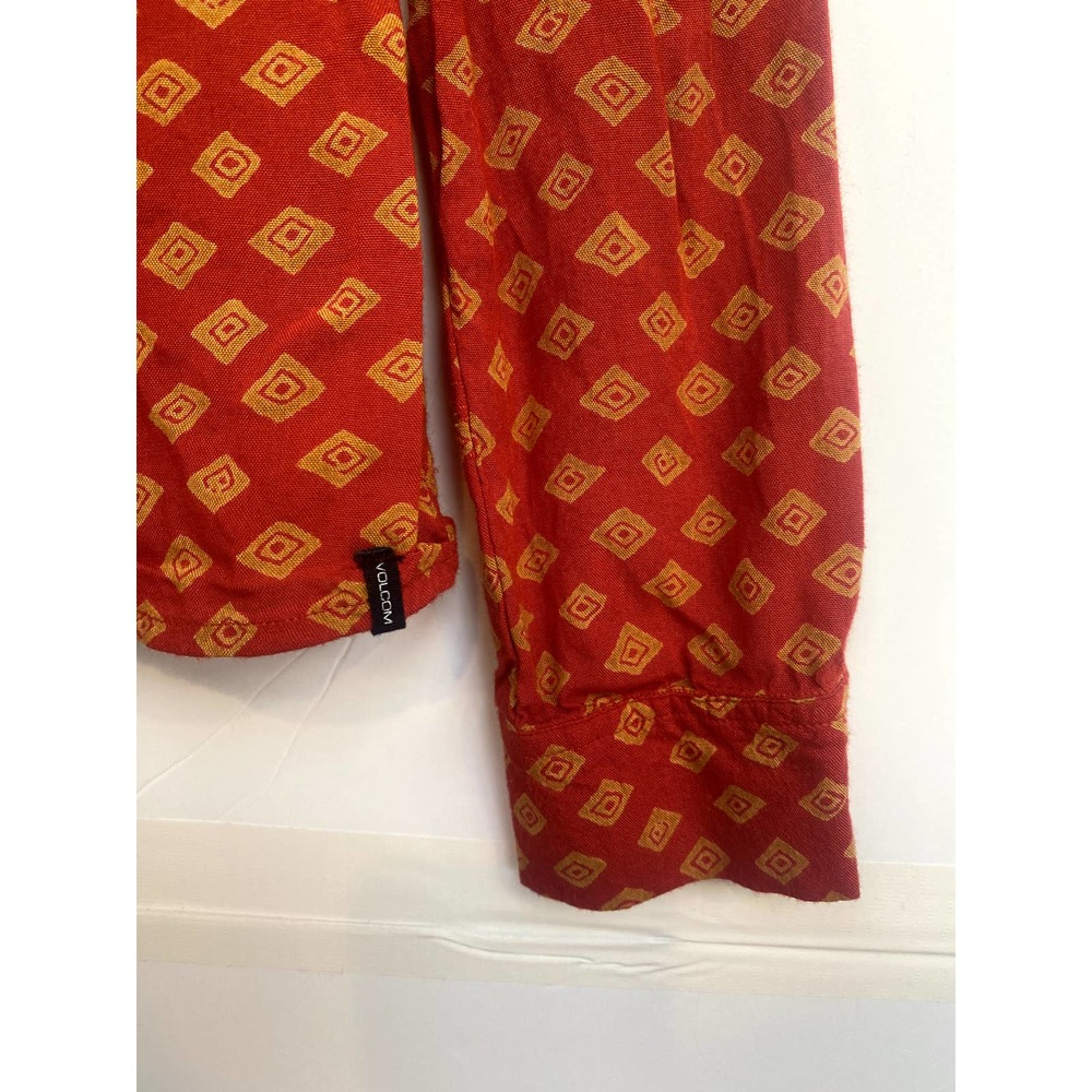 Volcom Red button down shirt - Picture 4 of 5